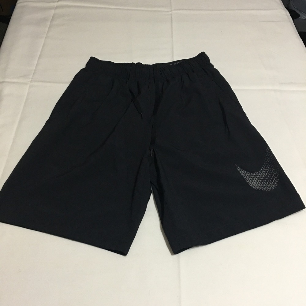 Nike Athletic Shorts Mens Medium Black Dri-Fit Graphic Swoosh